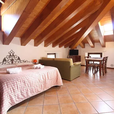 Aquila - Mono Corno Bussola * Brusson